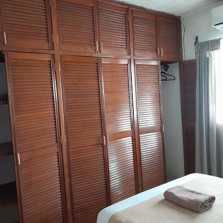 Room In Cancun Stadium Bilik gambar