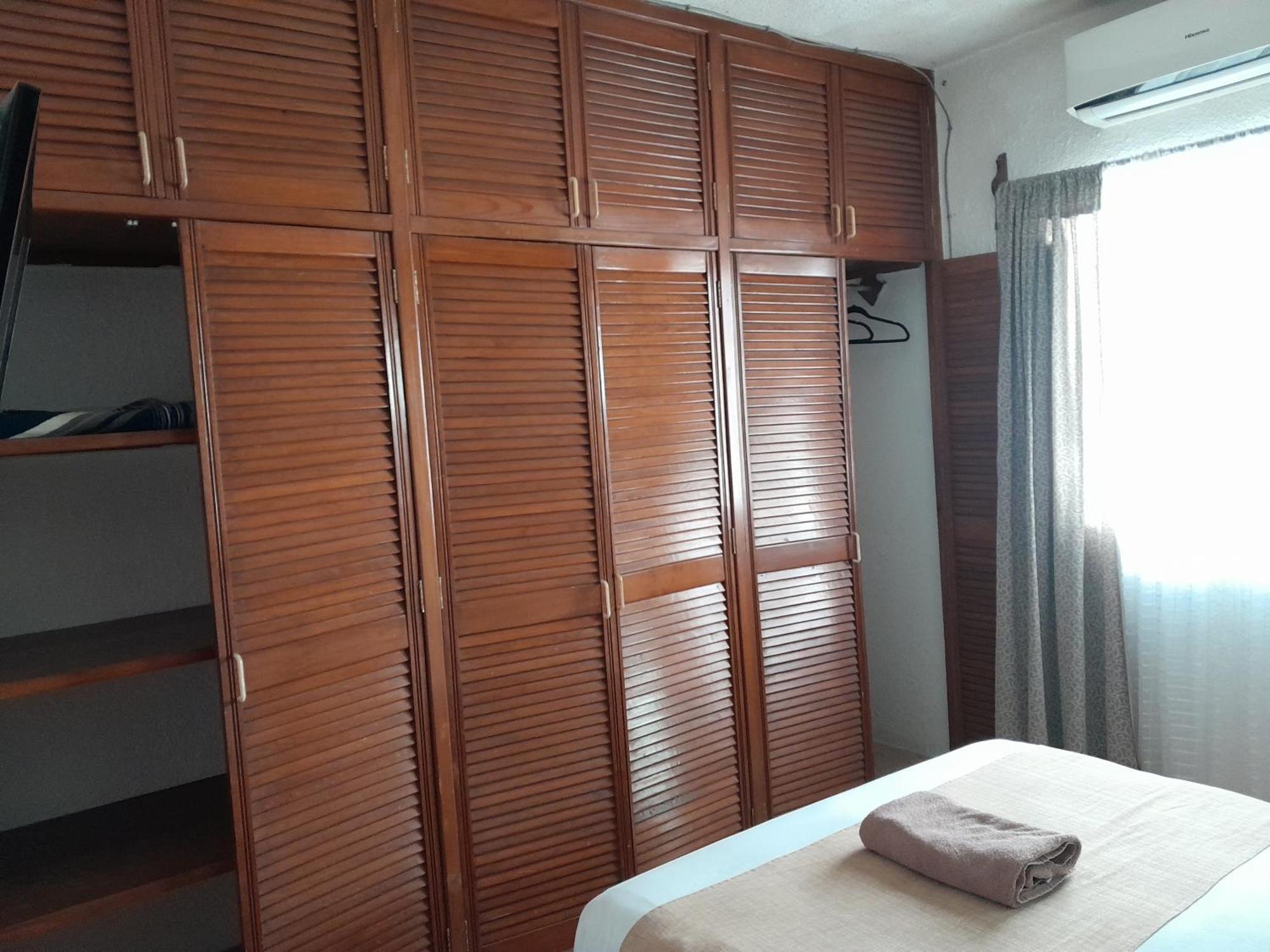 Room In Cancun Stadium Bilik gambar